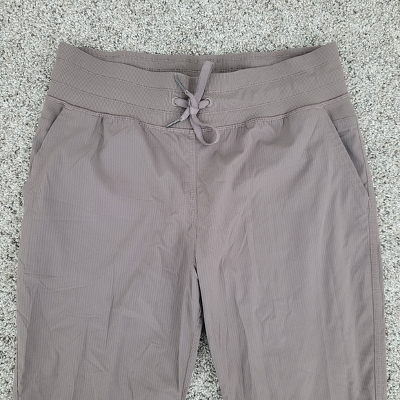 Lululemon Studio Crop II Unlined - Picture 3 of 7